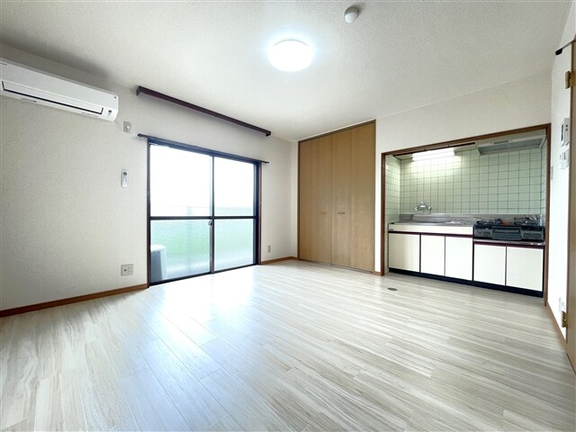 物件内観写真9　(居室)