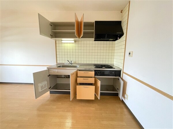 居室(キッチン収納)