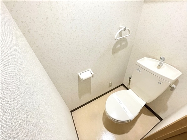 居室(トイレ（モデルルーム・反転）)