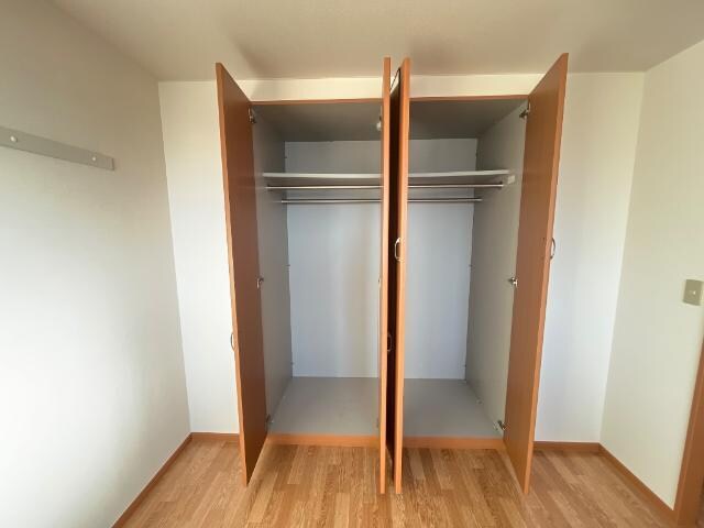 物件内観写真8　(クローゼット)