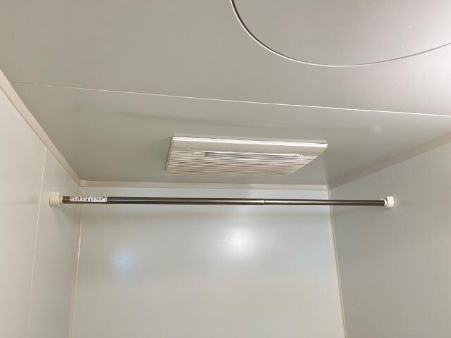 物件内観写真13　(浴室乾燥機)