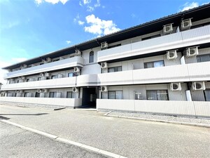 コモド西条外観写真