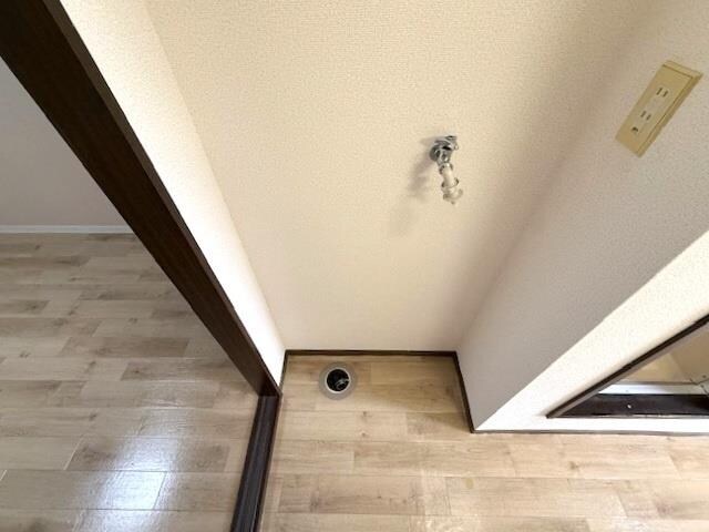 物件内観写真8　(洗濯機置場)