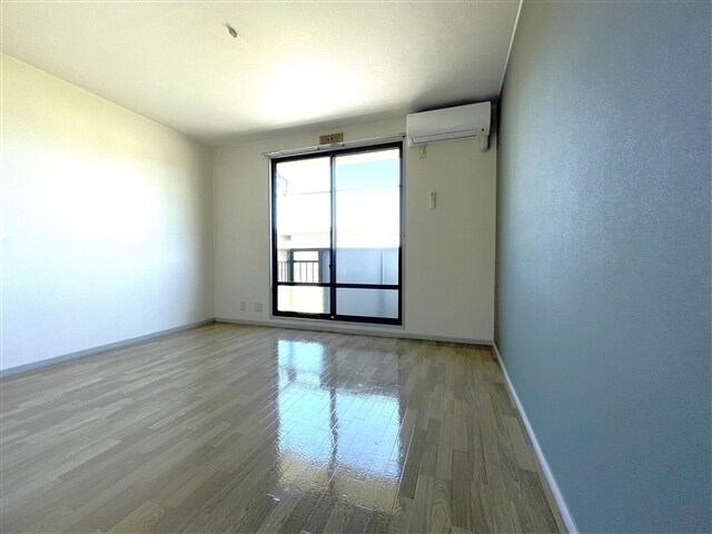 物件内観写真12　(居室)