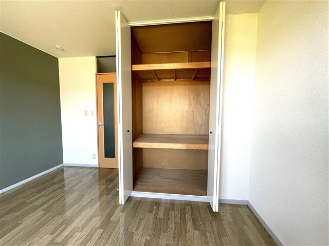 物件内観写真14　(収納スペース)