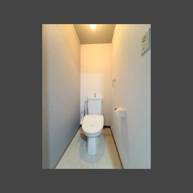 物件内観写真9　(トイレ)