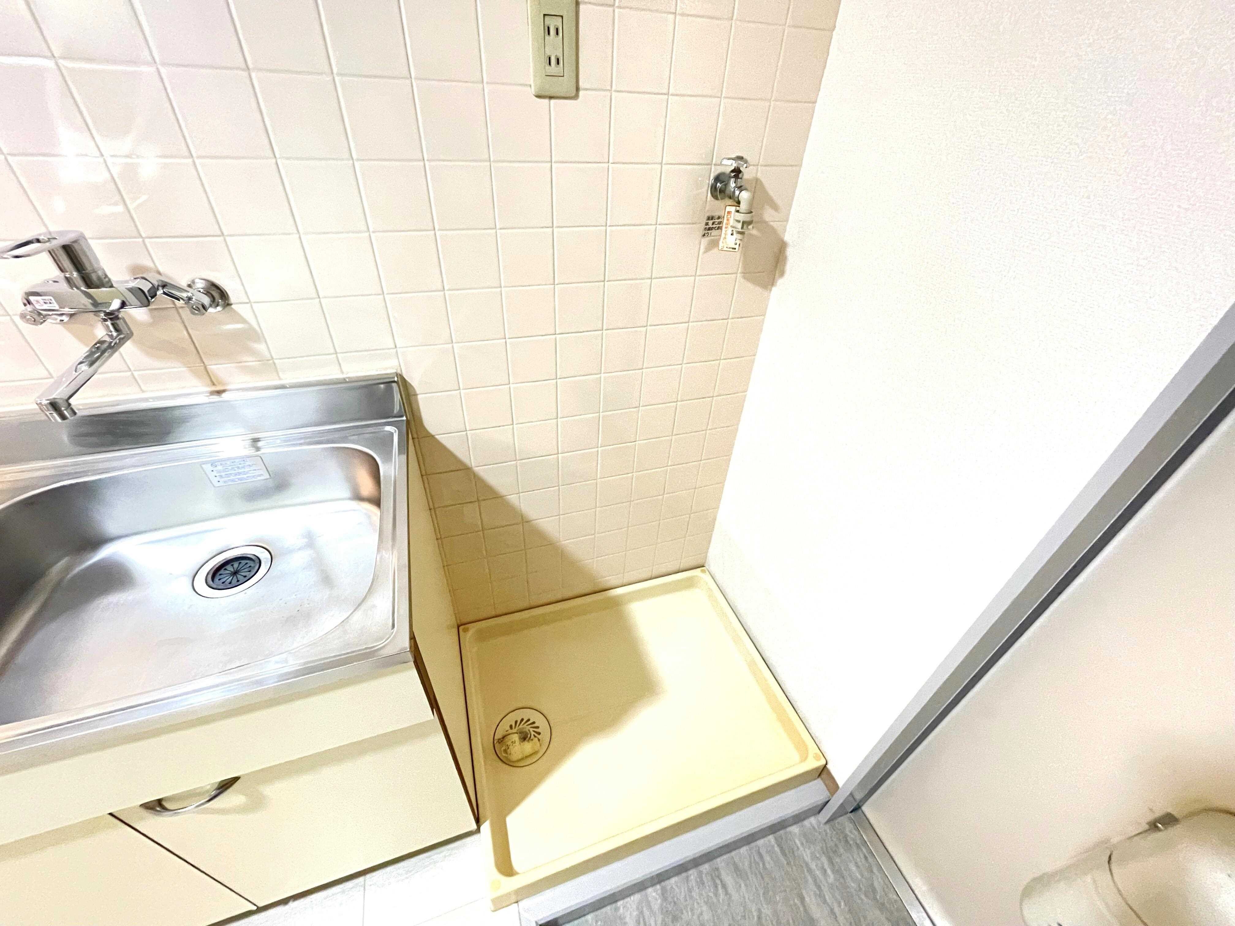 物件内観写真13　(室内洗濯機置場)