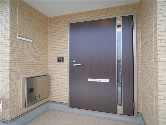 物件内観写真6　(玄関)