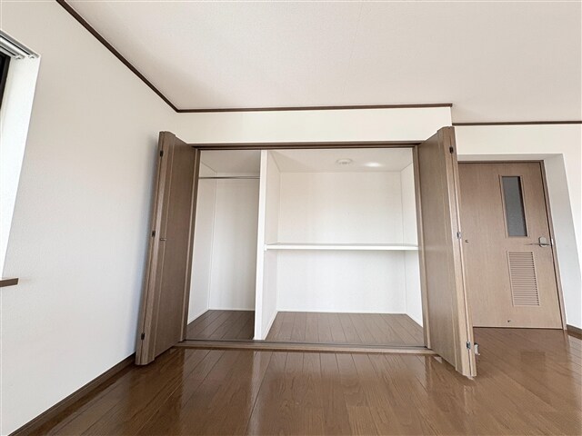 物件内観写真11　(クローゼット)