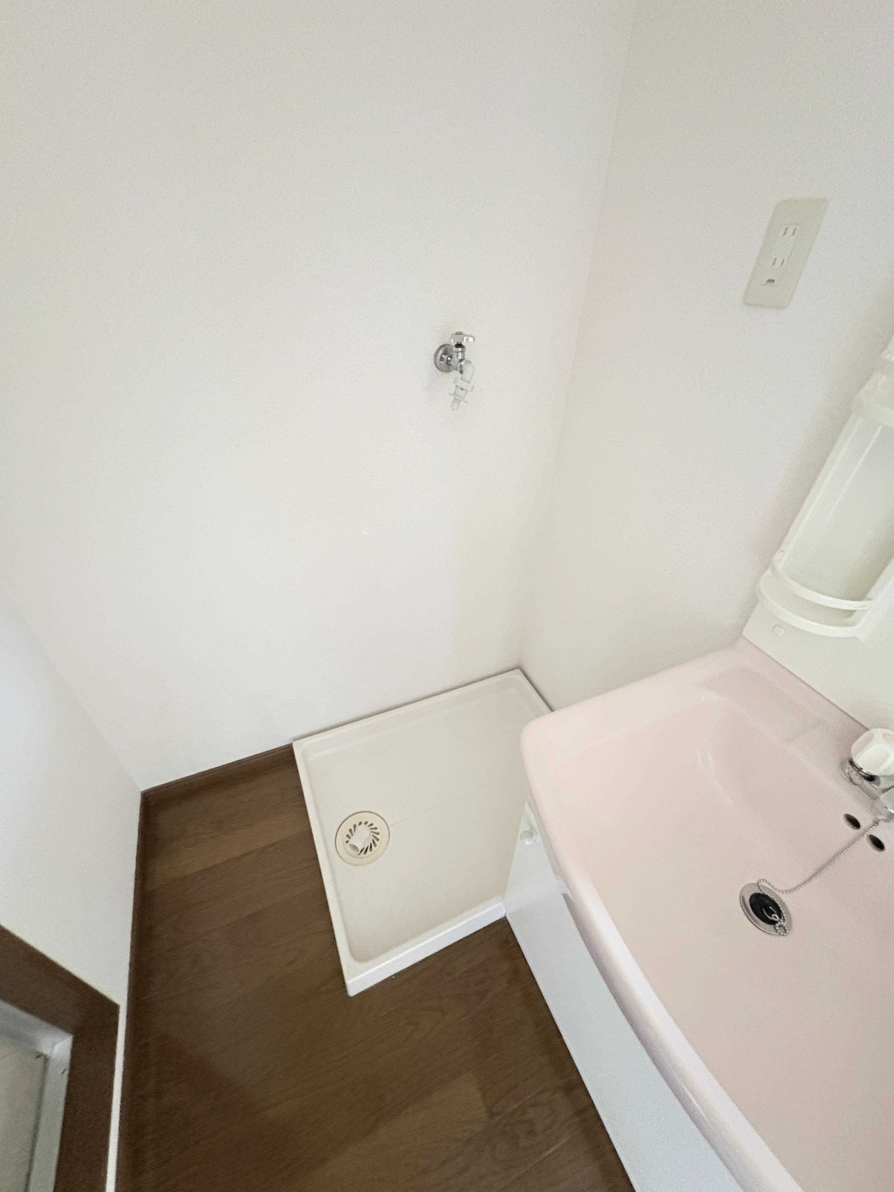 物件内観写真13　(室内洗濯機置場)