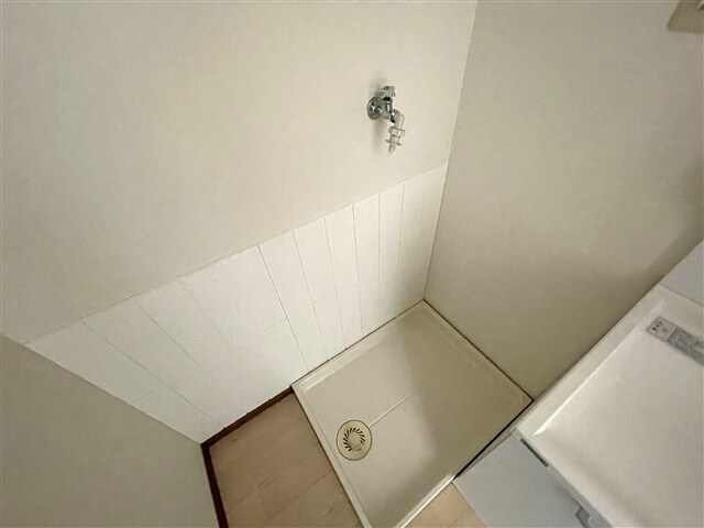 物件内観写真17　(洗濯機置場)