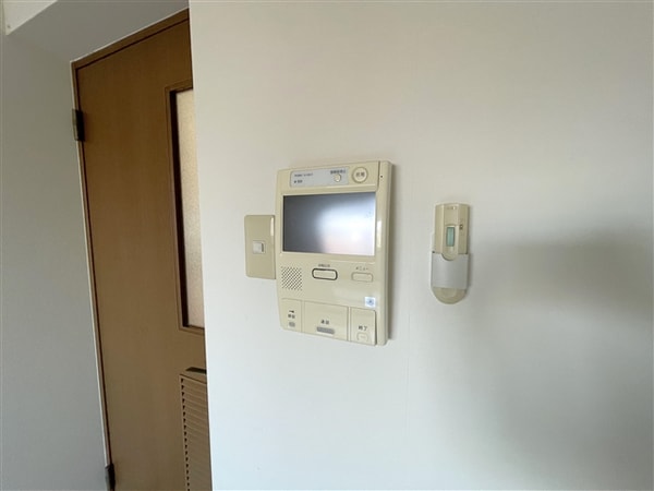 居室(TVモニターホン)