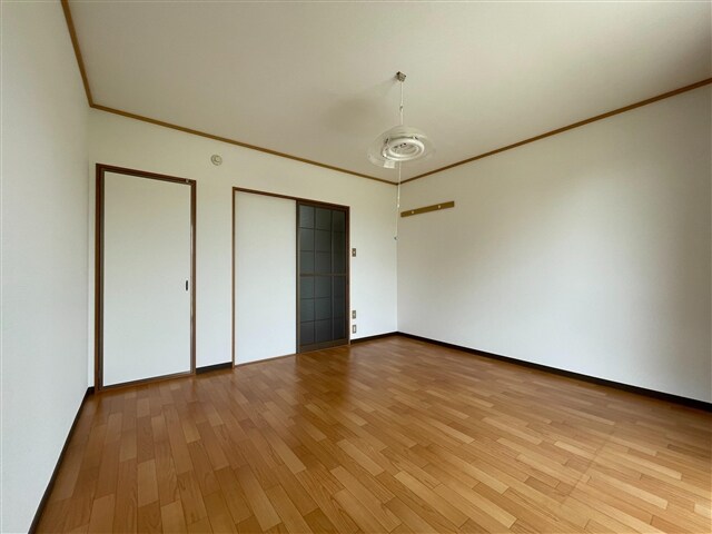 物件内観写真11　(居室)