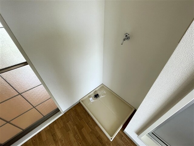 物件内観写真14　(室内洗濯機置場)