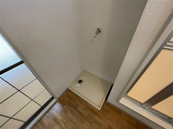 居室(室内洗濯機置場)