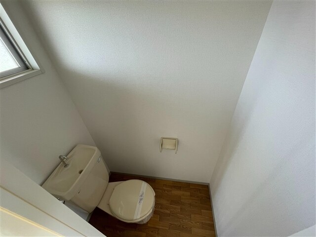 物件内観写真15　(トイレ)