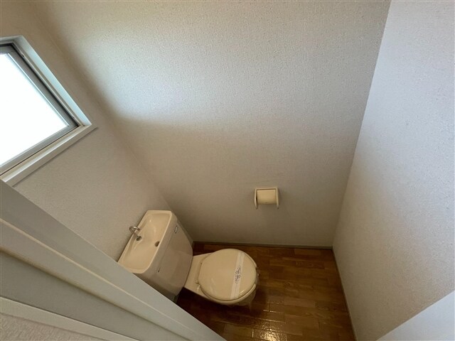 物件内観写真15　(トイレ)