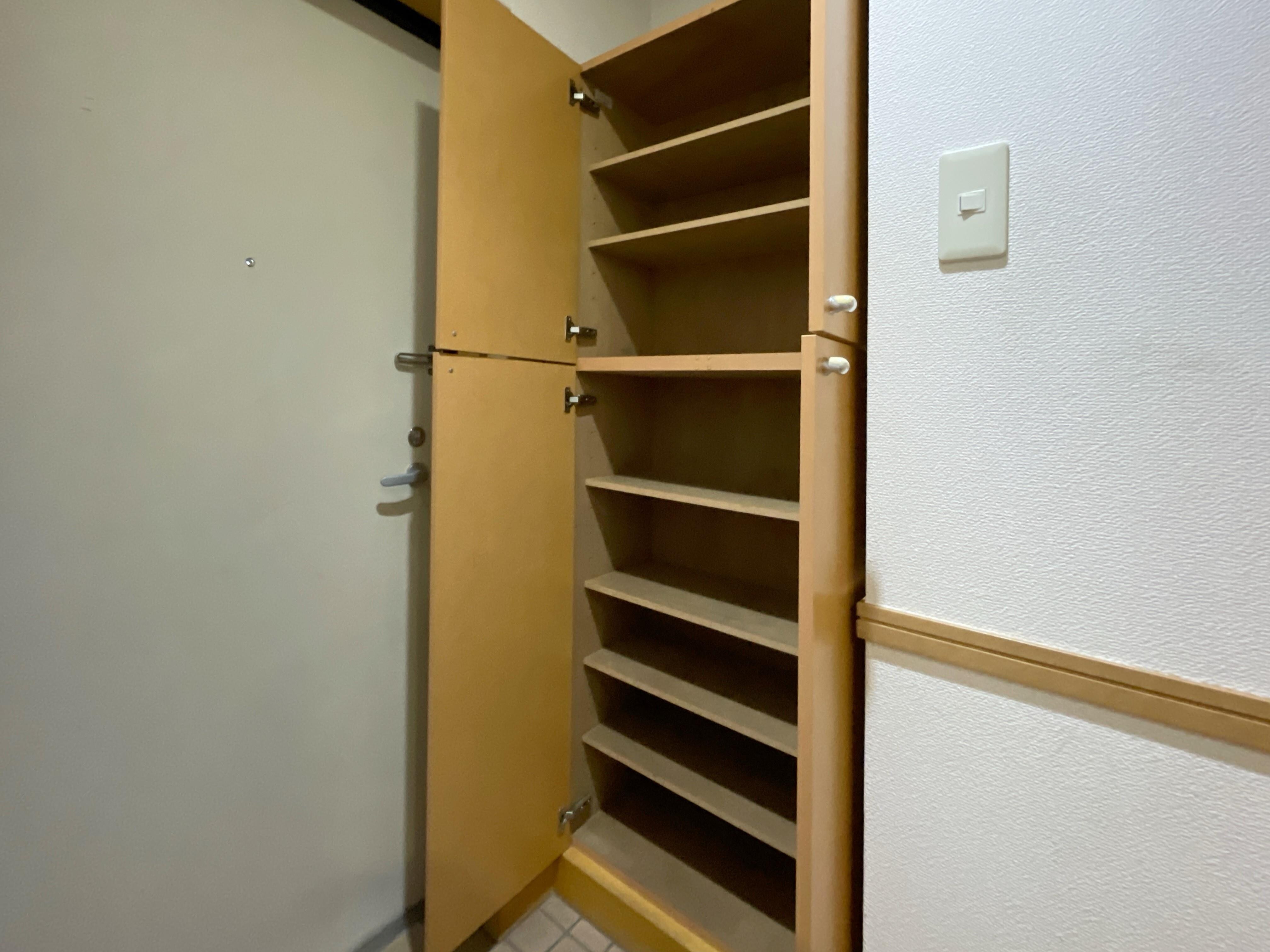 物件内観写真6　(シューズボックス)