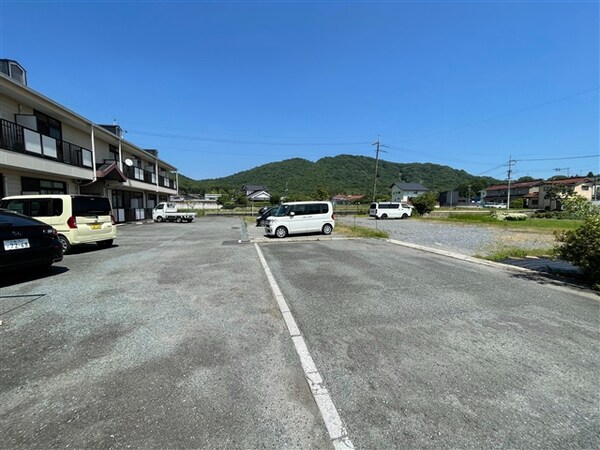 外観(駐車場)