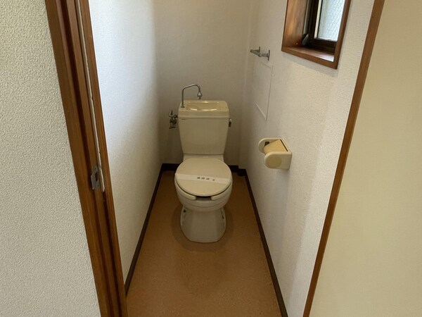 居室(トイレ)