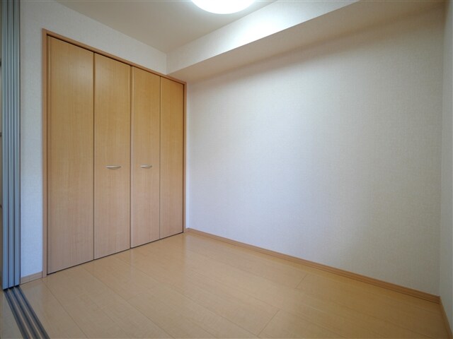 物件内観写真8　(洋室)