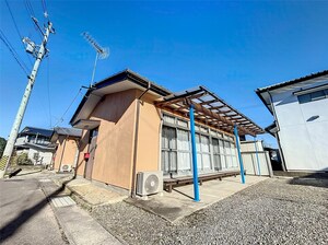 藤倉貸家(本内字荒田)外観写真