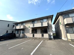 ヤイパセオB外観写真