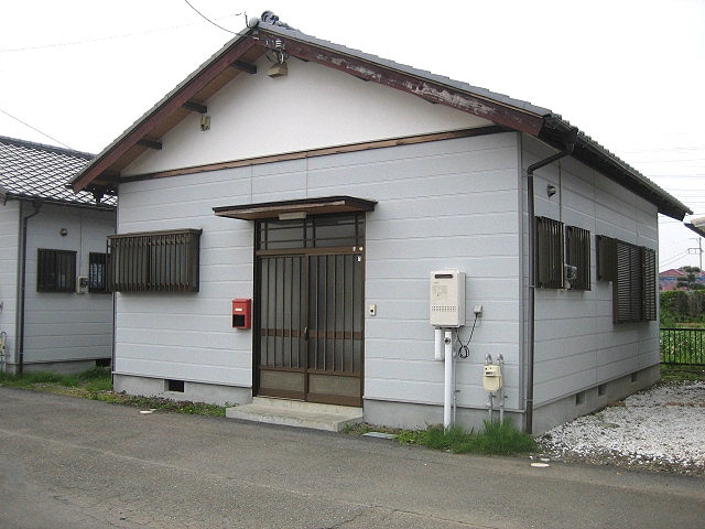 杉山住宅の物件外観写真