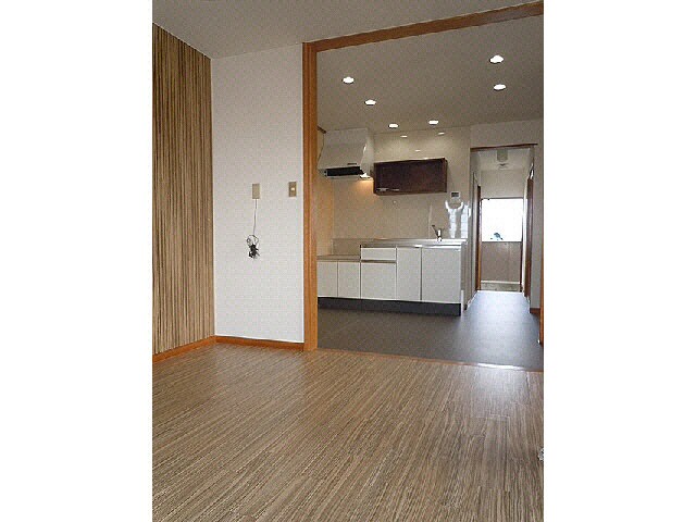 物件内観写真3　(内装)