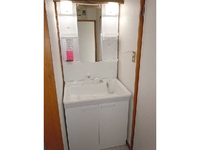 物件内観写真4　(洗面台)