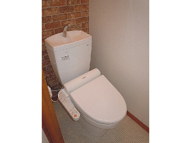 物件内観写真6　(トイレ)