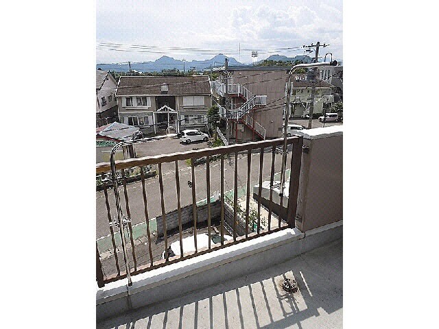 物件内観写真10　(ベランダ)