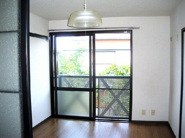 物件内観写真7　(洋室)