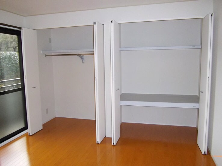 物件内観写真11　(収納)