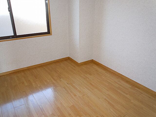 物件内観写真7　(洋室)