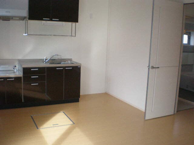 物件内観写真8　(システムキッチン)