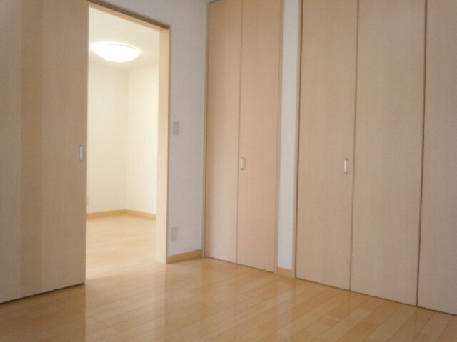 物件内観写真9　(洋室)