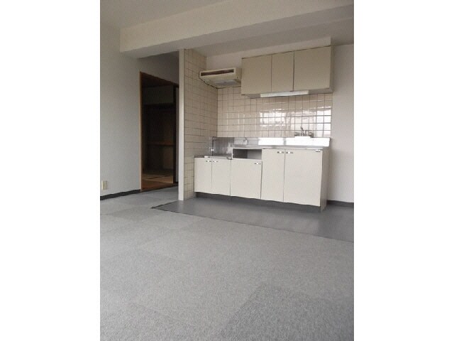 物件内観写真5　(リビング)