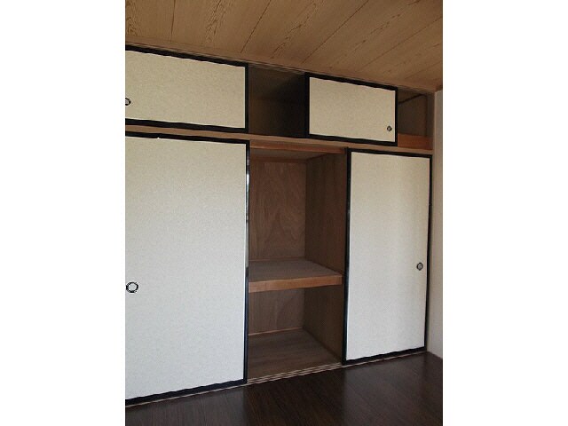 物件内観写真13　(収納)