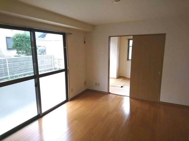 物件内観写真5　(LDK)