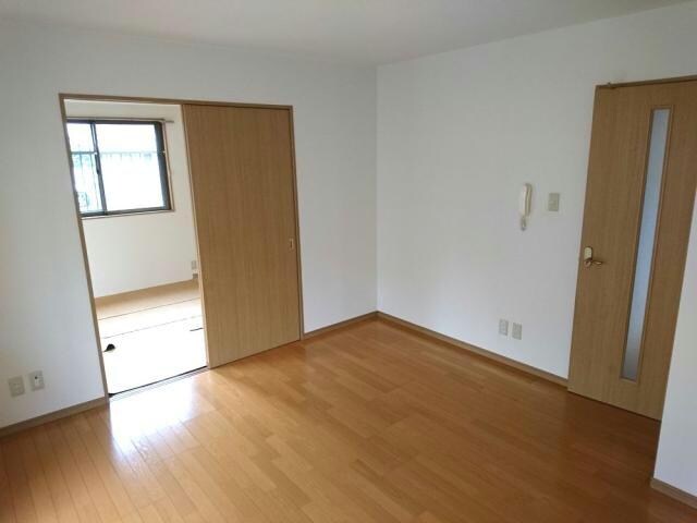 物件内観写真6　(LDK)