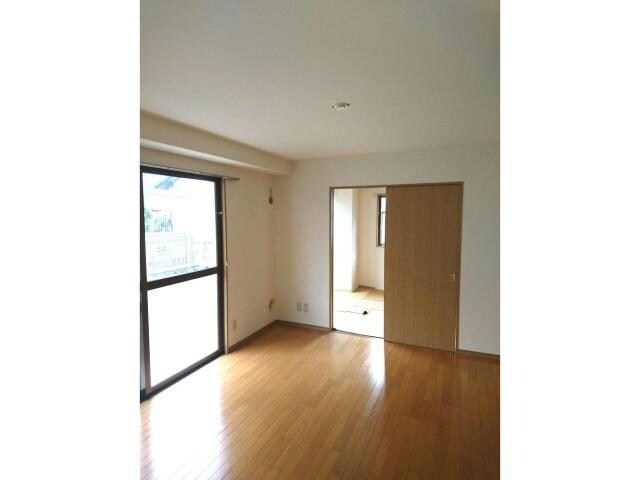 物件内観写真9　(LDK)