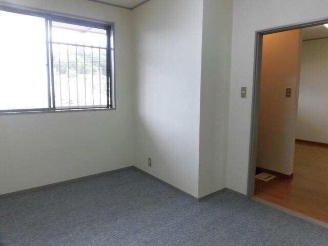 物件内観写真14　(洋室)