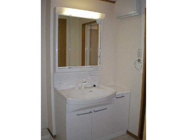 物件内観写真13　(洗面)