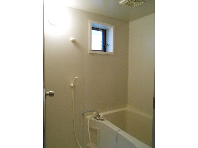 物件内観写真6　(浴室)