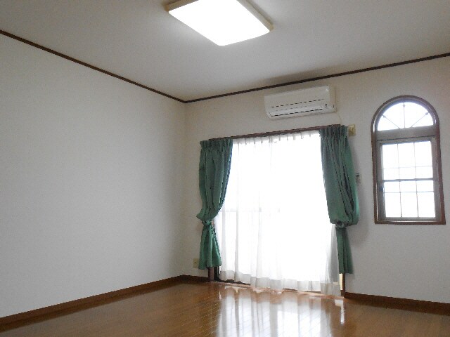 物件内観写真9　(洋室)