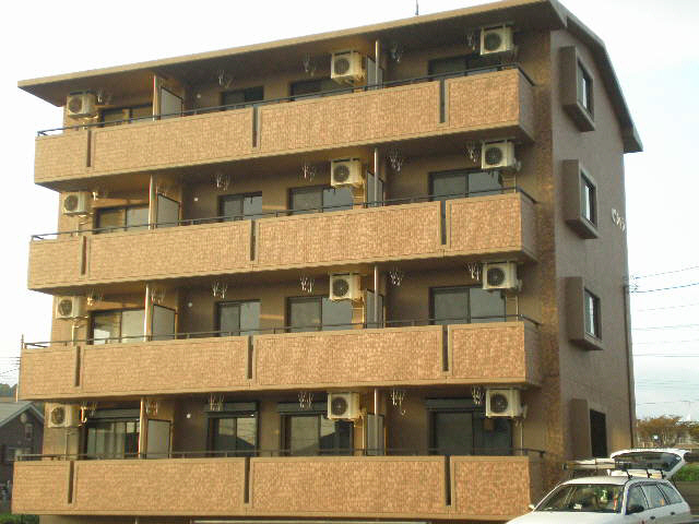 シャラ