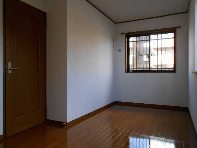 物件内観写真9　(洋室)