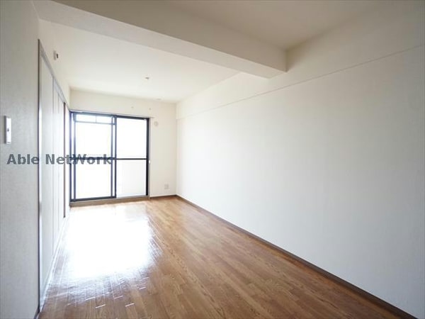 リビングダイニング