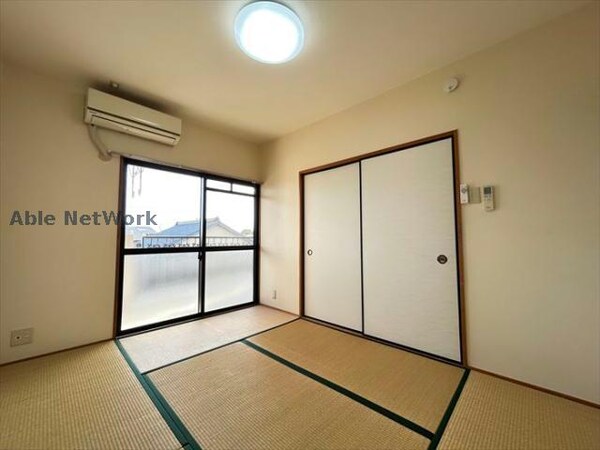 居室(和　同型イメージ)